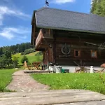 Waldheimathuetten Feriehus