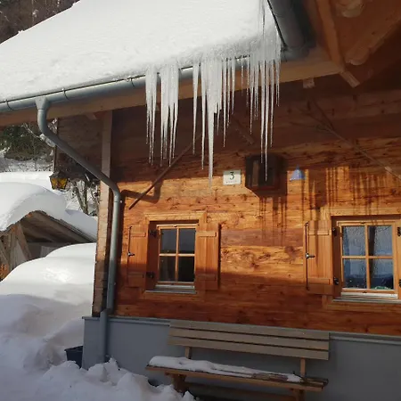 Tatil Evi Waldheimathuette Sankt Kathrein am Hauenstein