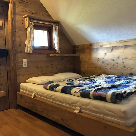 Waldheimathuette Tatil Evi Sankt Kathrein am Hauenstein