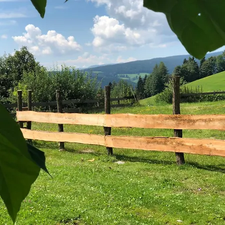 Tatil Evi Waldheimathuette Sankt Kathrein am Hauenstein
