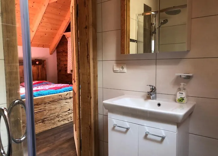 Waldheimathuette Sankt Kathrein am Hauenstein